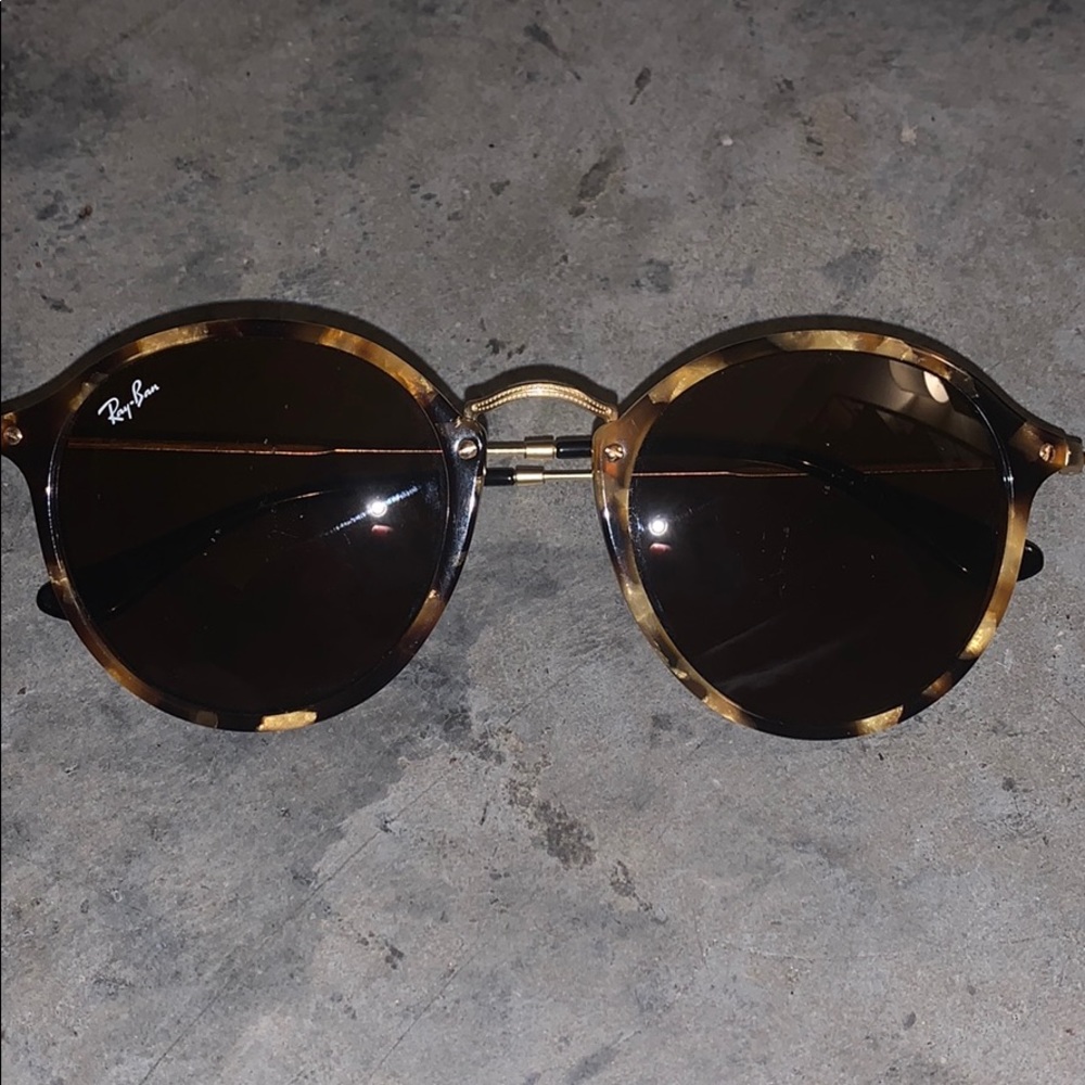 Ray Ban Round Fleck